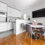 Apartment Theo Seaview