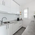 Theo Seaview Makarska