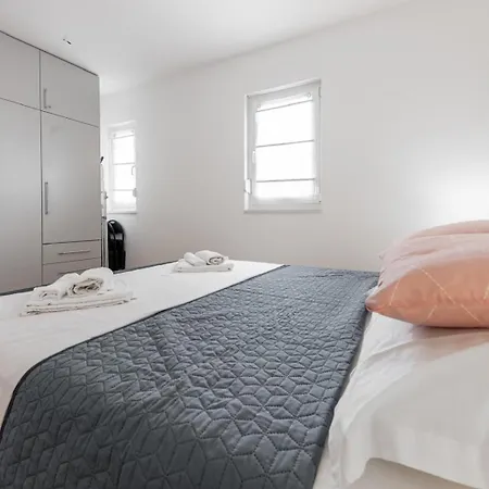Apartman Theo Seaview *