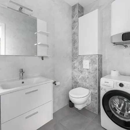 Theo Seaview Apartman